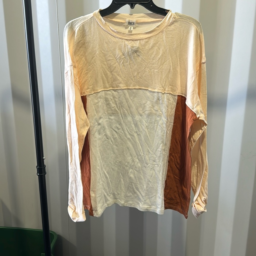 Bke colorblock top